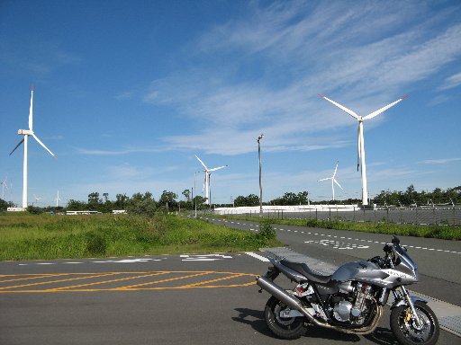 トヨタ田原工場駐車場から