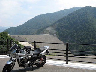徳山ダム