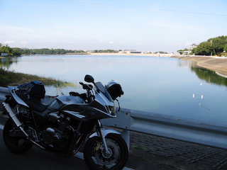 総長の三好池全景