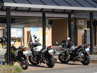 CB1300と