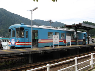 大垣駅行きハイモ295−516